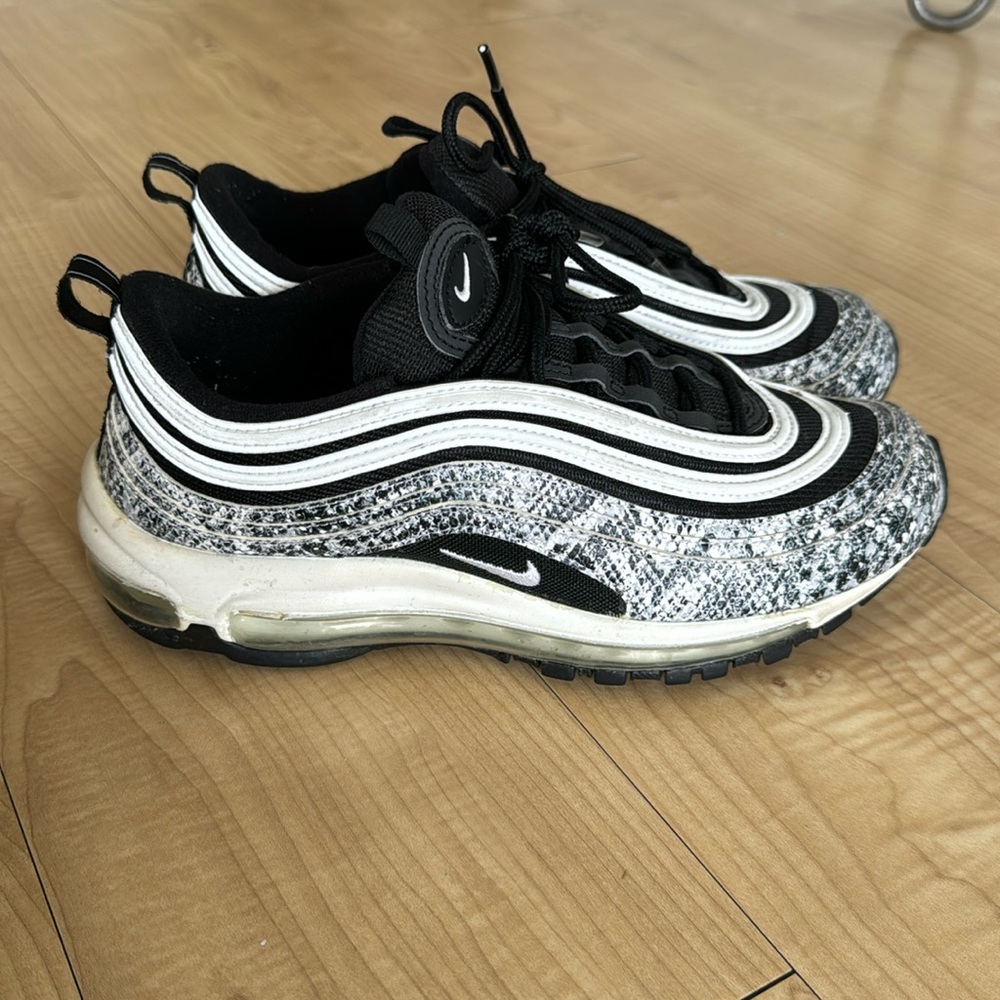 Nike air max